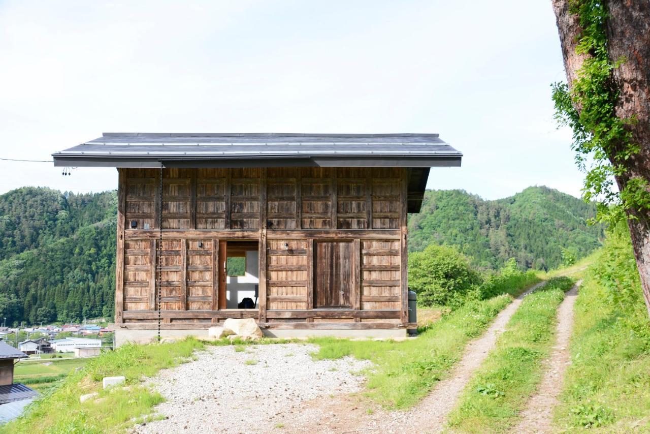 טקיאמה Haku 100-Year-Old Quaint Japanese Style Villa מראה חיצוני תמונה